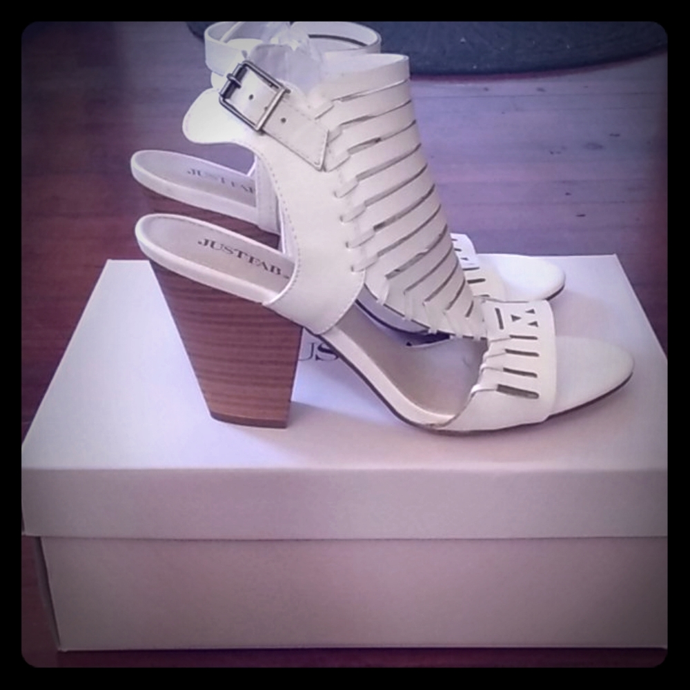 White sandlals